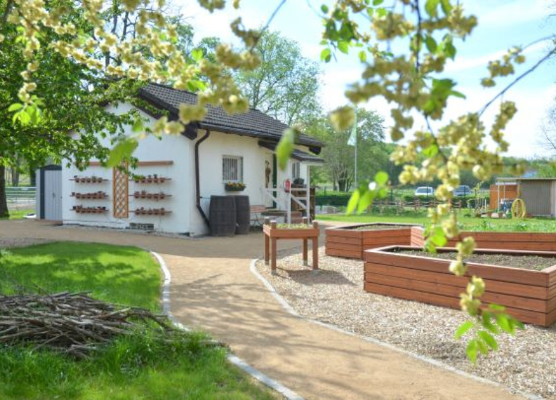 (c) Naturschutzstation Hahneberg