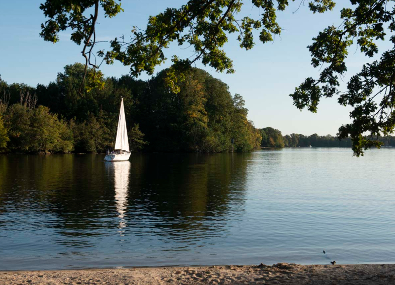 Radroute_TegelerSee_Segelboot_c_Edition_Impasto_800x576