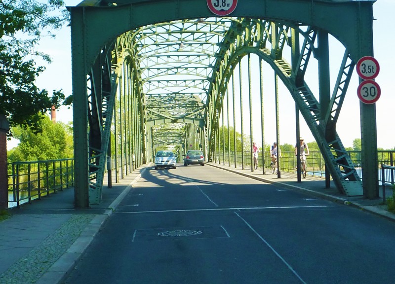 Eiswerder Brücke Westen