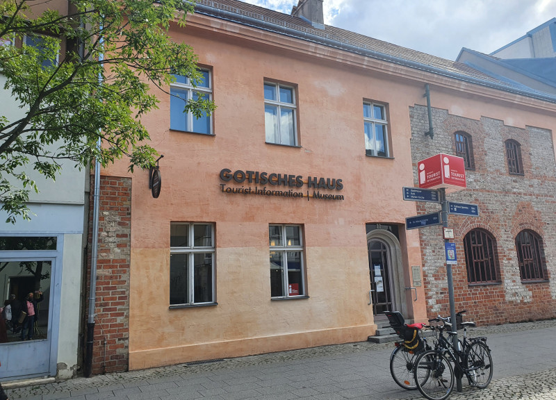 Gotisches Haus_Außenansicht_c_visitspandau